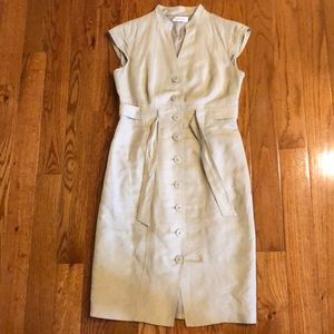 ⬇️ Tan Calvin Klein dress, size 4.